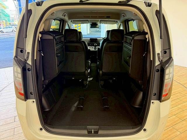 HONDA FREED e:HEV 2025