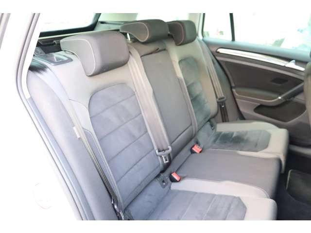 VOLKSWAGEN VOLKSWAGEN GOLF VARIANT 2018