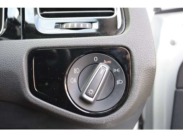 VOLKSWAGEN VOLKSWAGEN GOLF VARIANT 2018