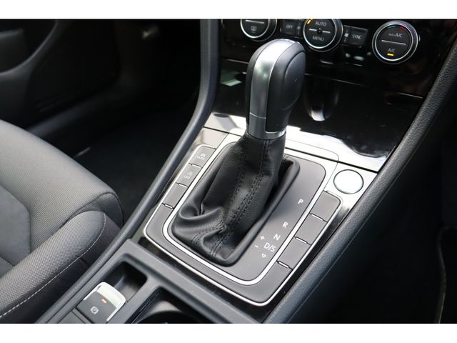 VOLKSWAGEN VOLKSWAGEN GOLF VARIANT 2018