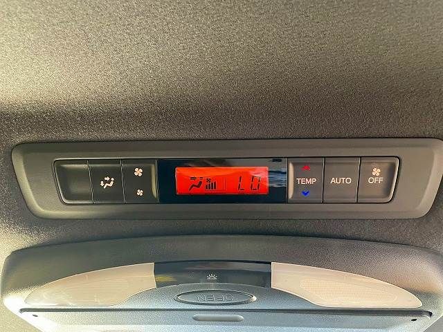 TOYOTA ESQUIRE HYBRID 2018