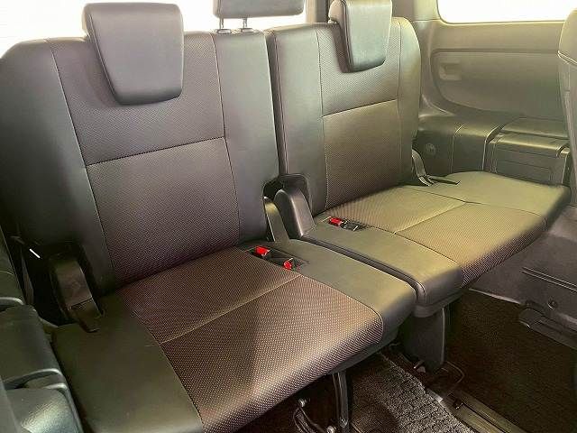 TOYOTA ESQUIRE HYBRID 2018