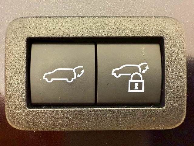 TOYOTA COROLLA CROSS 2023