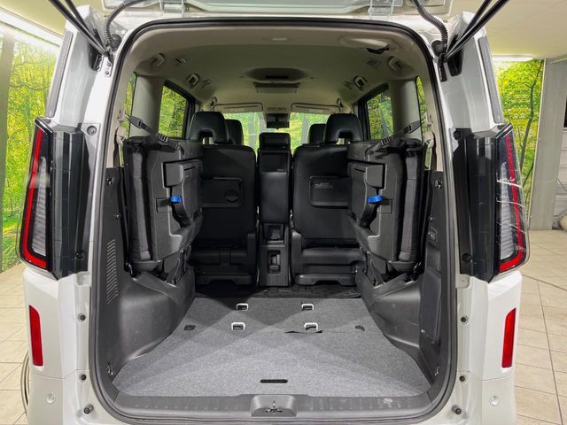 NISSAN SERENA  WG 2023