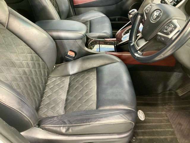 TOYOTA HARRIER 4WD 2014