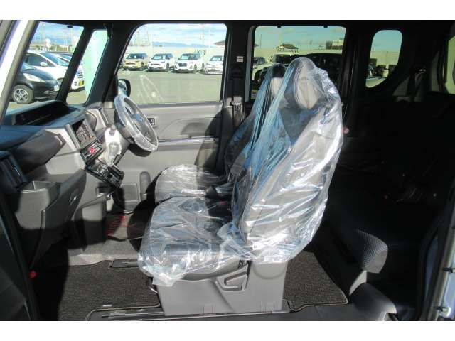 DAIHATSU TANTO CUSTOM 2023