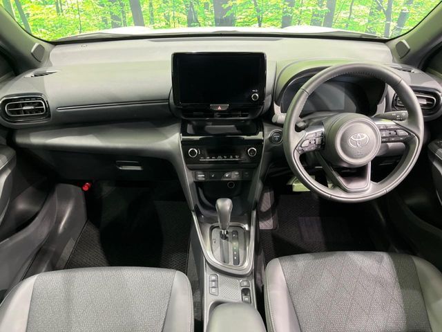 TOYOTA YARIS CROSS HYBRID 2025