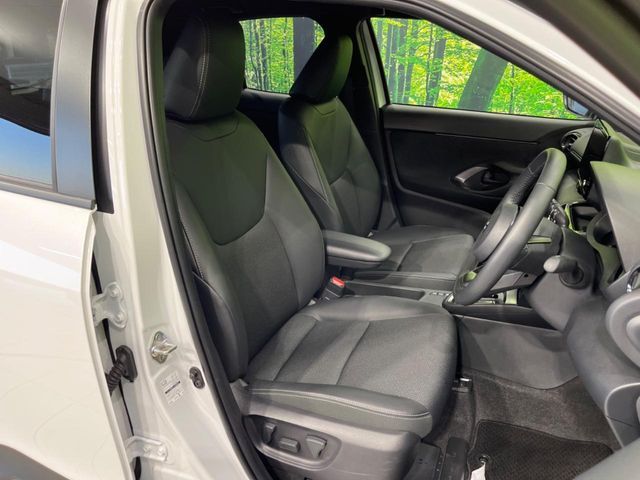 TOYOTA YARIS CROSS HYBRID 2025