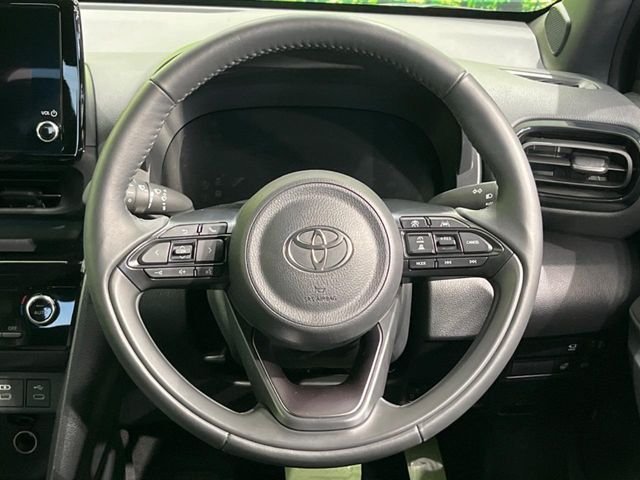 TOYOTA YARIS CROSS HYBRID 2025