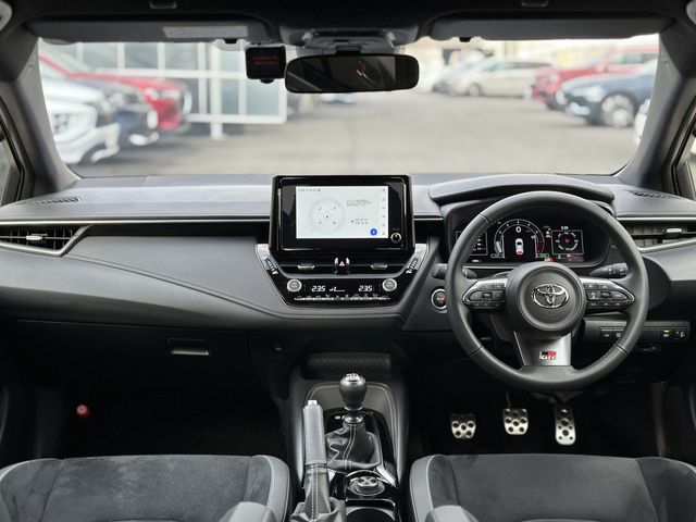 TOYOTA GR COROLLA 2024