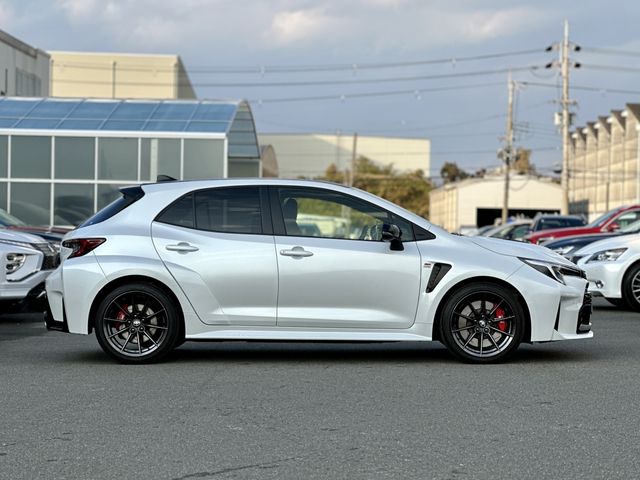 TOYOTA GR COROLLA 2024
