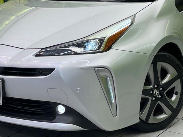 TOYOTA PRIUS 2021