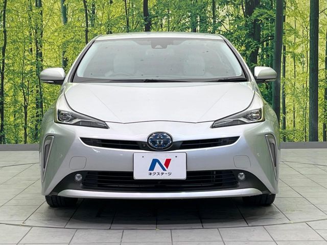 TOYOTA PRIUS 2021