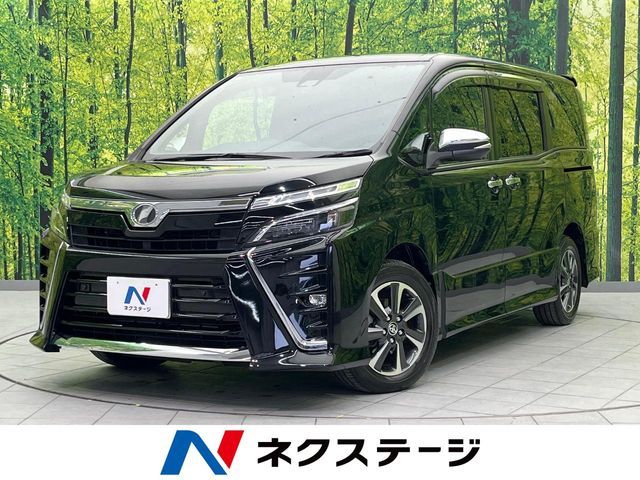 TOYOTA VOXY 2019