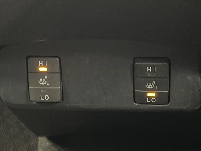 TOYOTA SIENTA HYBRID 2016