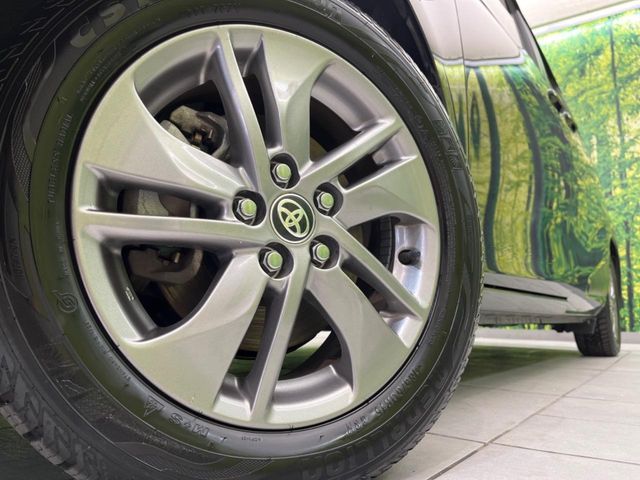 TOYOTA SIENTA HYBRID 2016