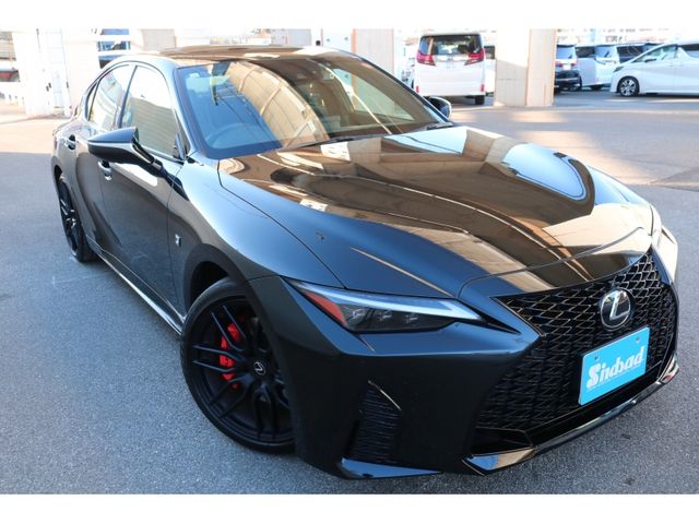 TOYOTA LEXUS IS300h 2023