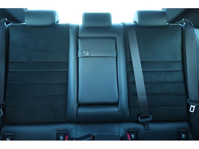 TOYOTA LEXUS IS300h 2023