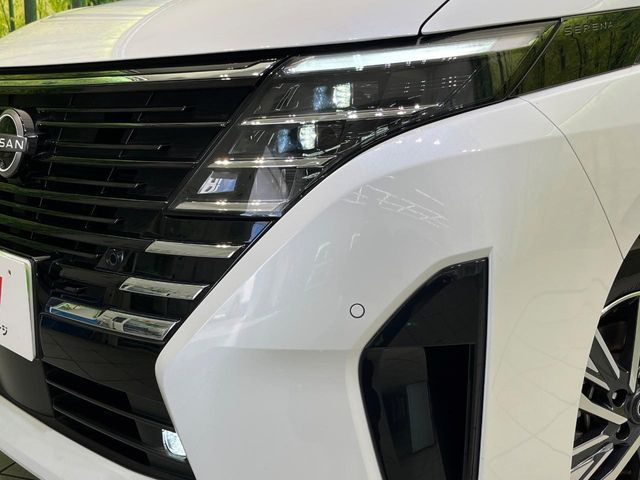 NISSAN SERENA  WG 2023