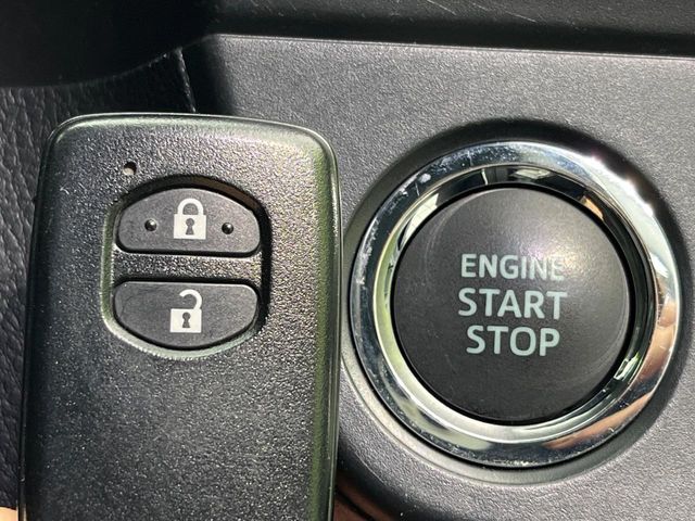 TOYOTA COROLLA FIELDER 2016