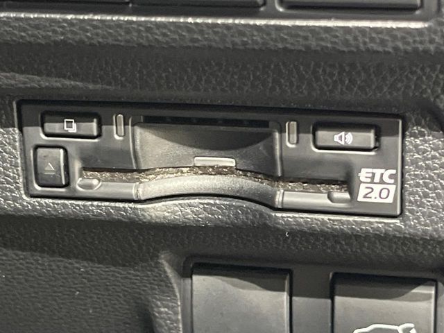 TOYOTA COROLLA CROSS HYBRID 2024