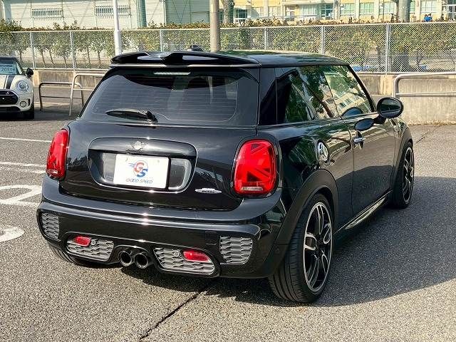 BMW MINI 2019