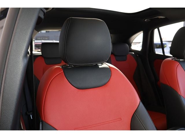 MERCEDES BENZ MERCEDES AMG GLA class 2021