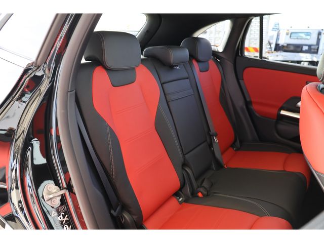 MERCEDES BENZ MERCEDES AMG GLA class 2021