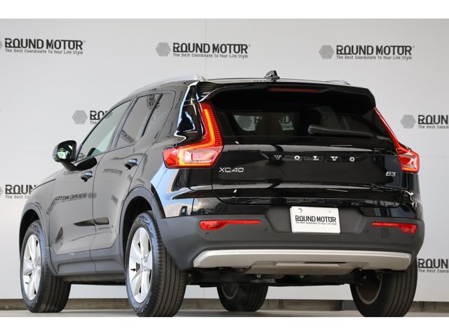 VOLVO VOLVO XC40 2023