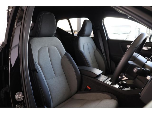 VOLVO VOLVO XC40 2023