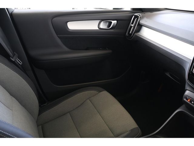 VOLVO VOLVO XC40 2023