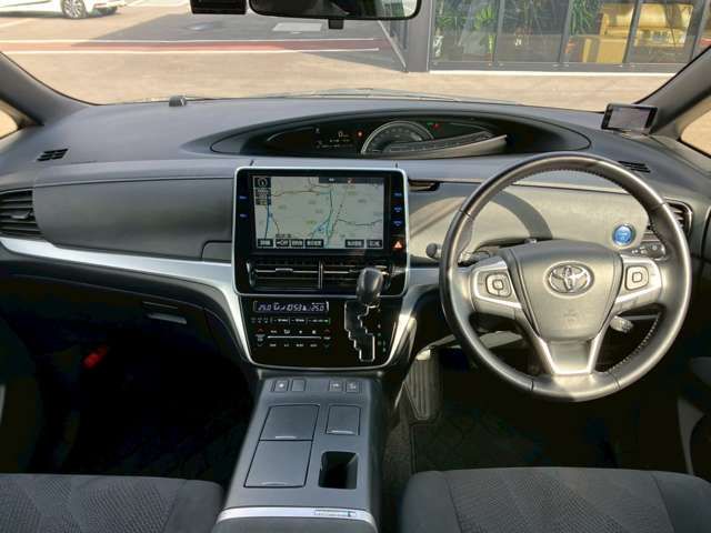 TOYOTA ESTIMA HYBRID 4WD 2017