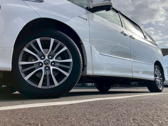 TOYOTA ESTIMA HYBRID 4WD 2017