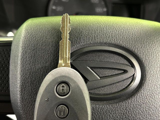 DAIHATSU HIJET CARGO 2025