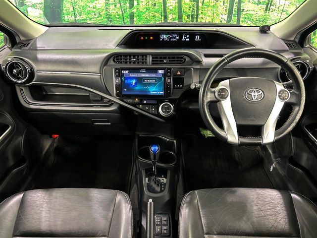 TOYOTA AQUA 2016