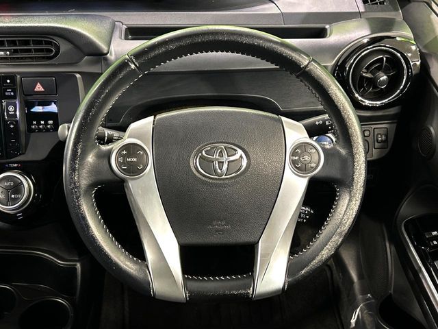 TOYOTA AQUA 2016