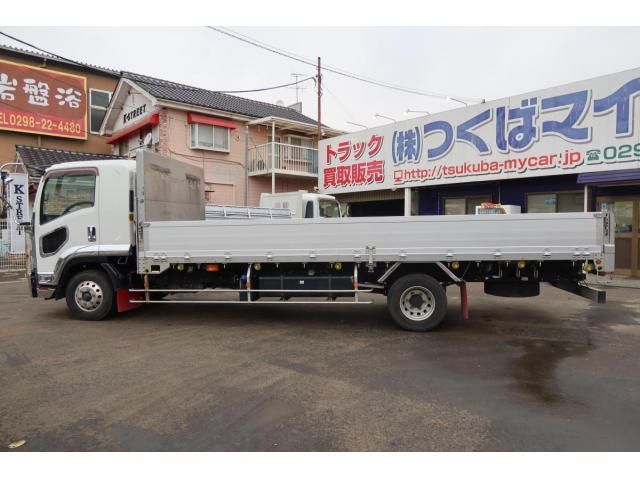 ISUZU FORWARD 2019