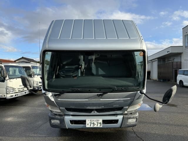 MITSUBISHI CANTER 2015