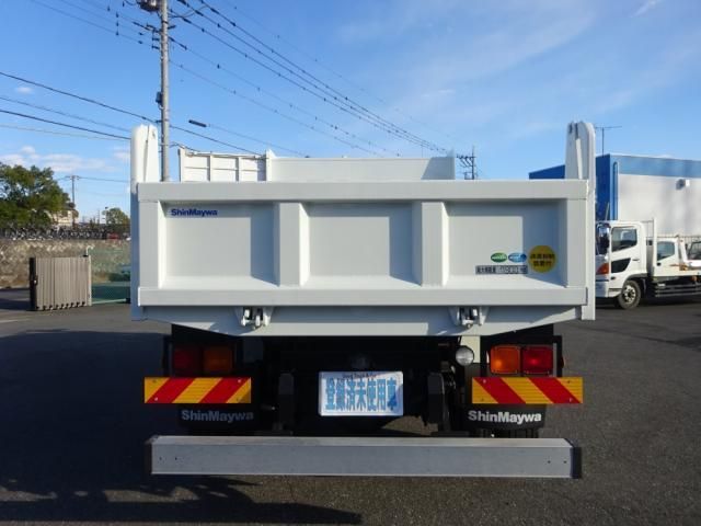 MITSUBISHI FUSOU FIGHTER 2024