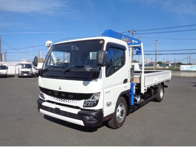 MITSUBISHI CANTER 2025