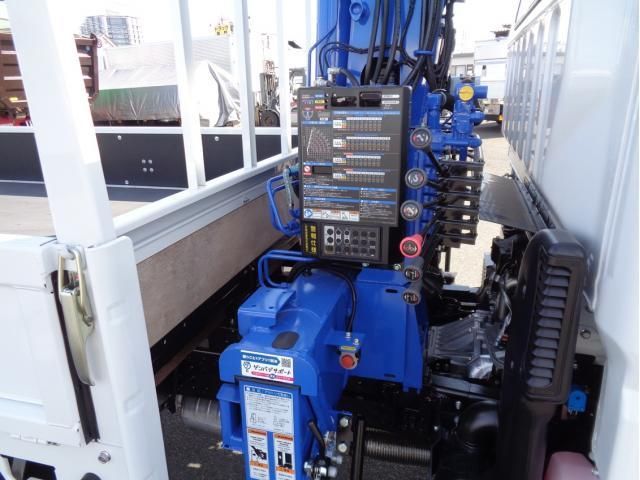 MITSUBISHI CANTER 2025