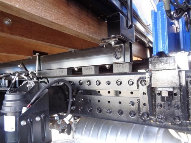 MITSUBISHI CANTER 2025