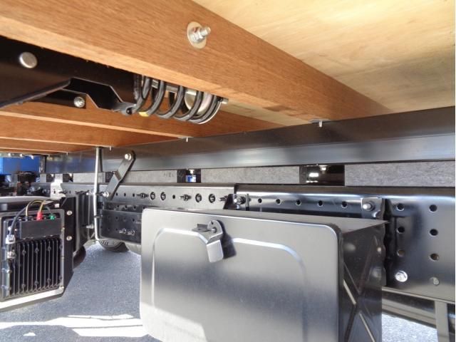 MITSUBISHI CANTER 2025