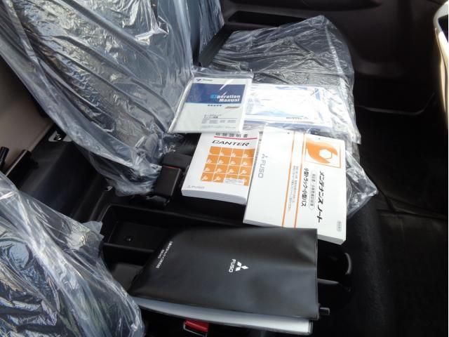 MITSUBISHI CANTER 2025