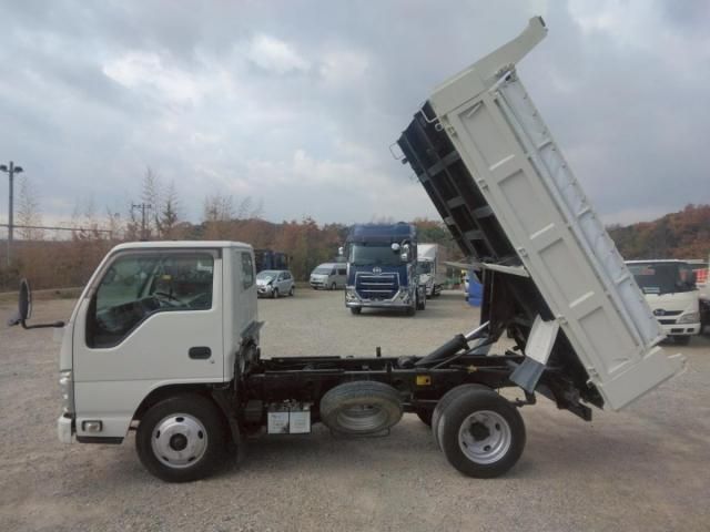 ISUZU ELF 2014