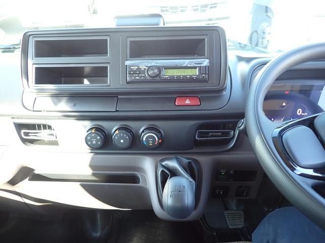 MITSUBISHI CANTER 2025