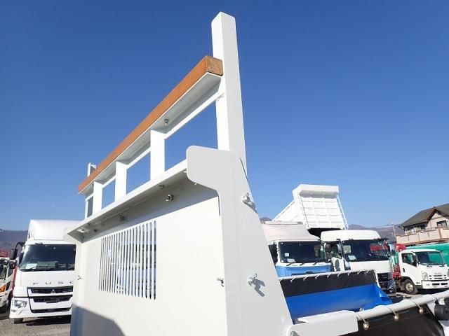 MITSUBISHI CANTER 2025