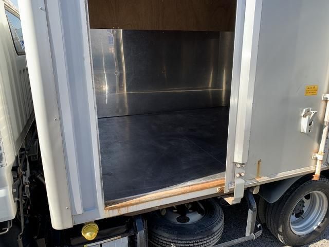 MITSUBISHI CANTER 2017