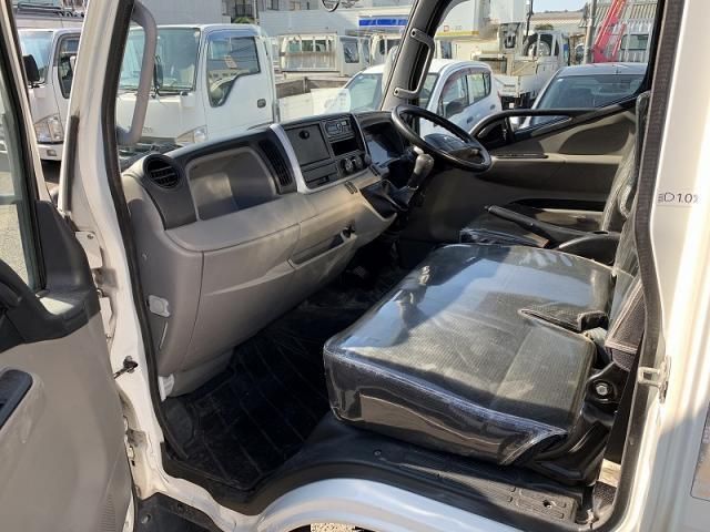 MITSUBISHI CANTER 2017