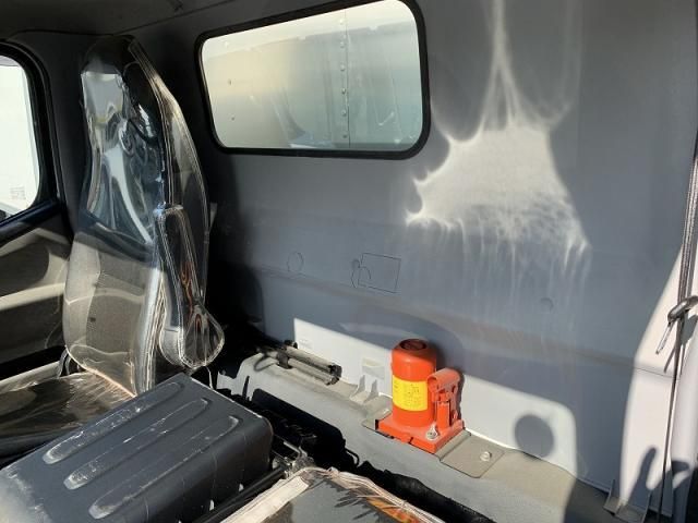 MITSUBISHI CANTER 2017